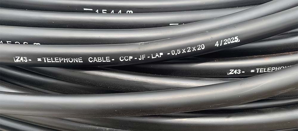 Cáp điện thoại z43 20 đôi cống