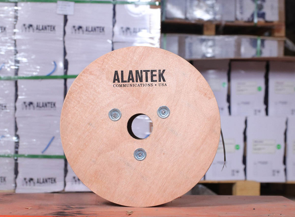 Cáp điều khiển Alantek 22AWG 3 pair