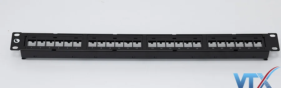 Patch Panel COMMSCOPE 24 Port (5)
