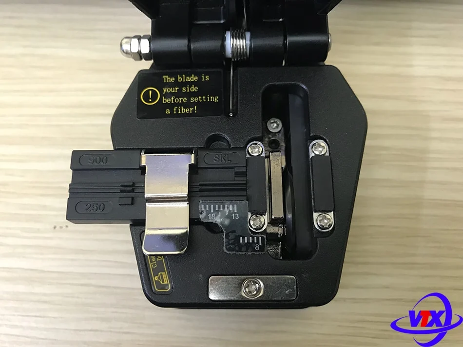 Dao cắt sợi quang SKL-6C