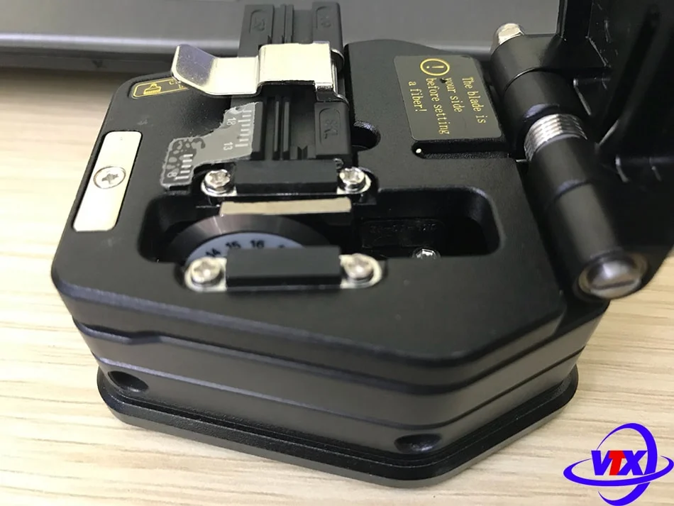 Dao cắt sợi quang SKL-6C