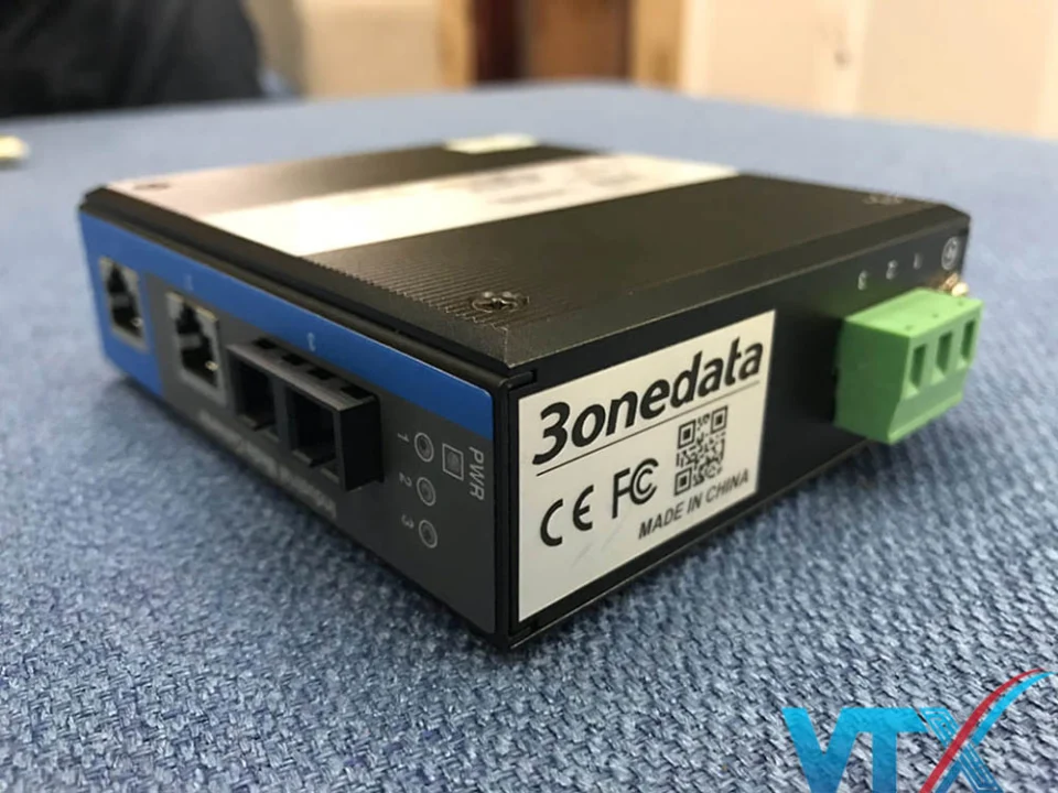 Bộ chuyển đổi quang điện công nghiệp 3Onedata IMC102-S