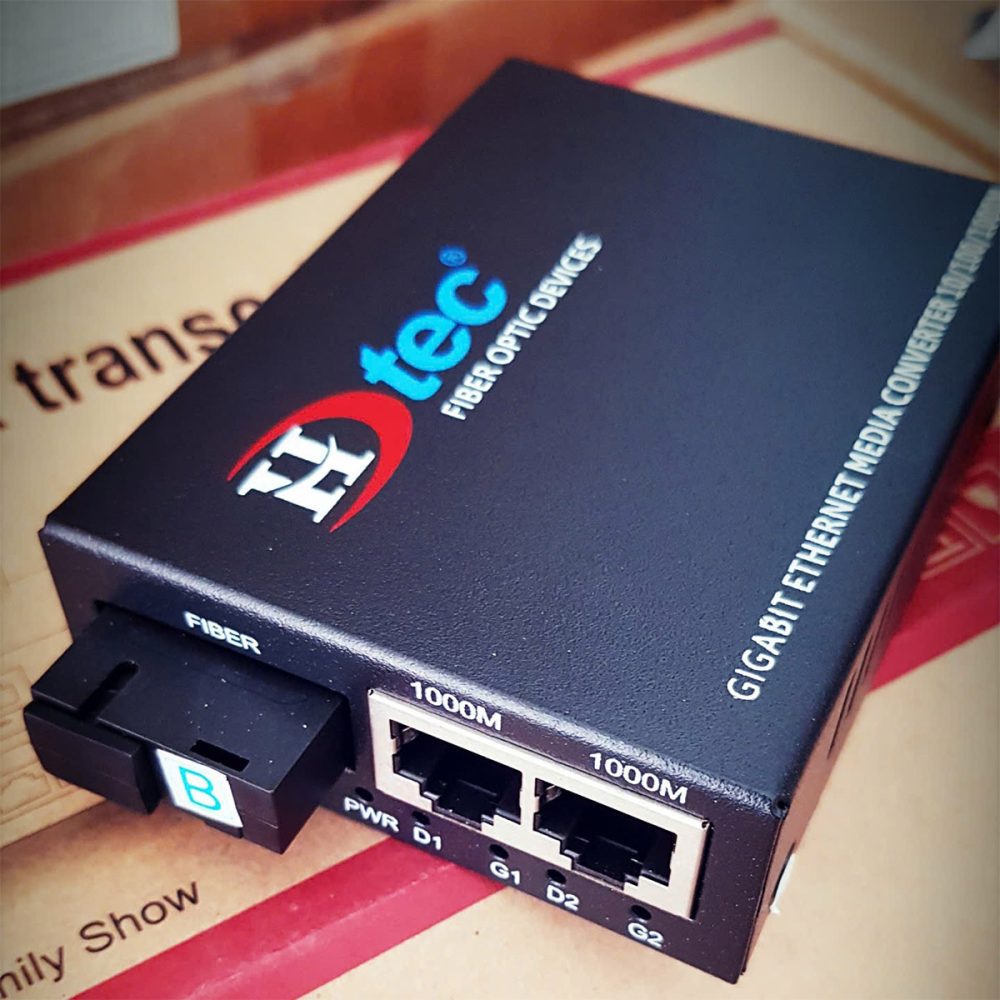 Bộ chuyển đổi quang điện HDTec 1 sợi + 2 cổng RJ45 100 Mbps 1000Mbps (2)