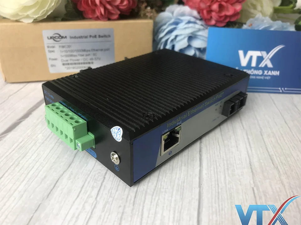 Converter PoE Công Nghiệp Upcom PIMC201