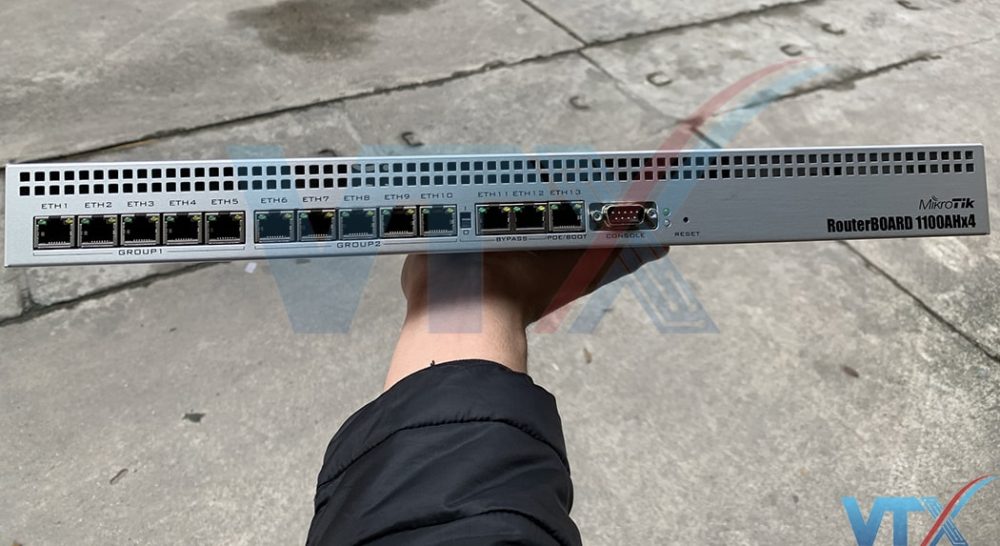 Powerful 1U rackmount router Mikrotik RB1100AHx4