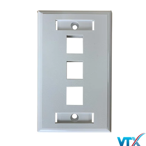 Wallplate mặt 3 cổng Legrand | PN:03412