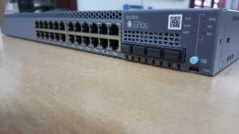 Switch Juniper 24 Port 10/100/1000BaseT EX2300-24P