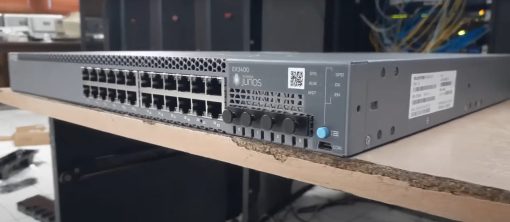Switch Juniper 24 Port 10/100/1000BaseT EX2300-24P-TAA