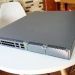 Switch Juniper 24 SFP+/SFP ports, 4 QSFP+ ports EX4600-40F-AFO