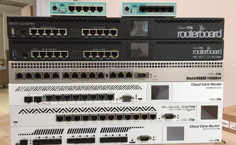 Bộ định tuyến Router Mikrotik CCR1016-12G
