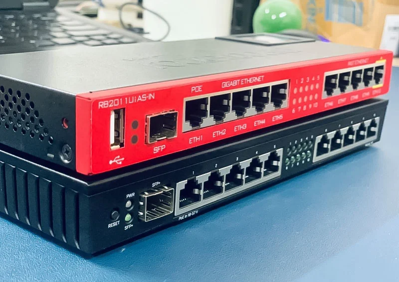 Bộ định tuyến Router Mikrotik RB2011UiAS-IN_2