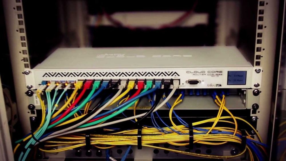 Bộ định tuyến Router Mikrotik CCR1036-12G-4S