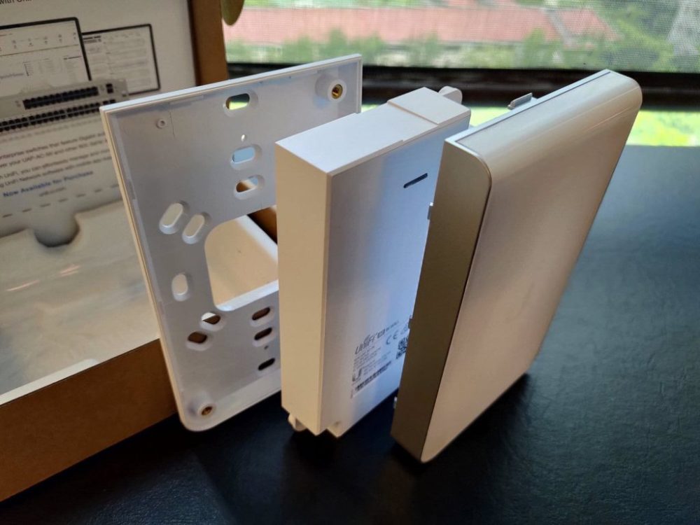 Bộ thu phát sóng wifi Ubiquiti Unifi UAP-IW-HD