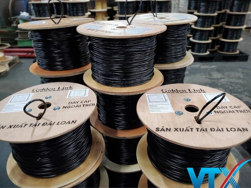 Hình ảnh lô hàng cáp mạng Cat6 Golden Link