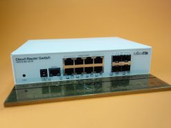 Switch chia mạng Mikrotik CRS112-8G-4S-IN