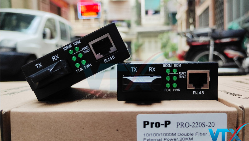 Bộ chuyển đổi quang điện 101001000Mbps PRO-220S-20