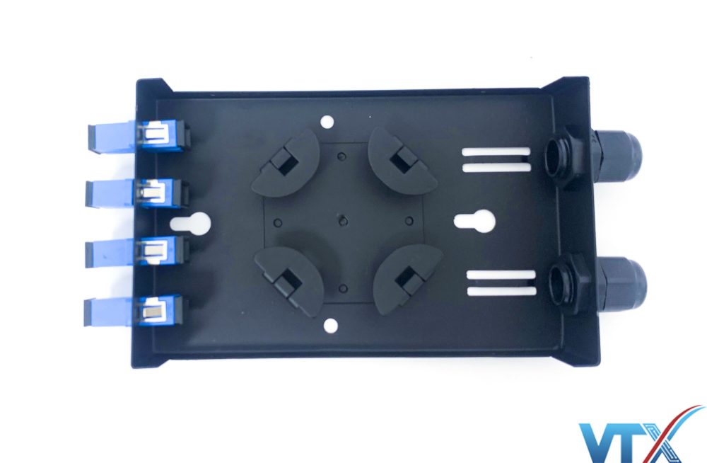 hộp phối quang ODF 4FO treo tường trong nhà (7)