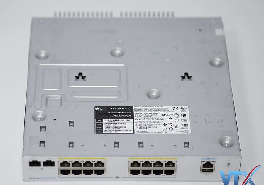mặt sau Switch chia mạng Cisco 16 cổng Ethernet Gigabit + 2 cổng SFP - CBS250-16P-2G (9)
