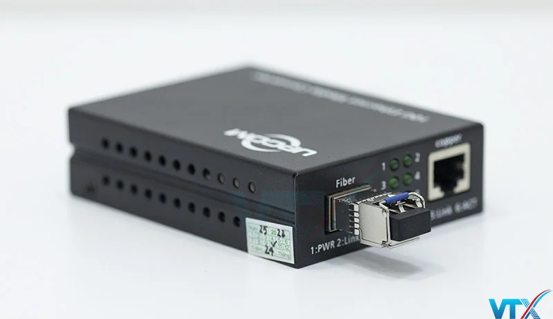 UPCOM MC401 Media Converter 10Gbps 1 cổng SFP + 1 cổng Rj45 (10)