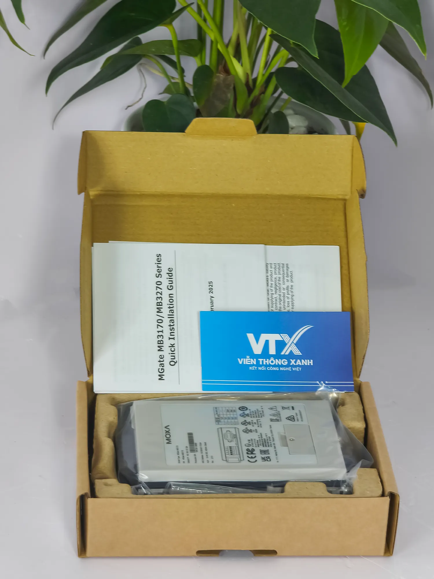 Converter Moxa MB3170 1 cổng RS232485422 sang Ethernet (3)