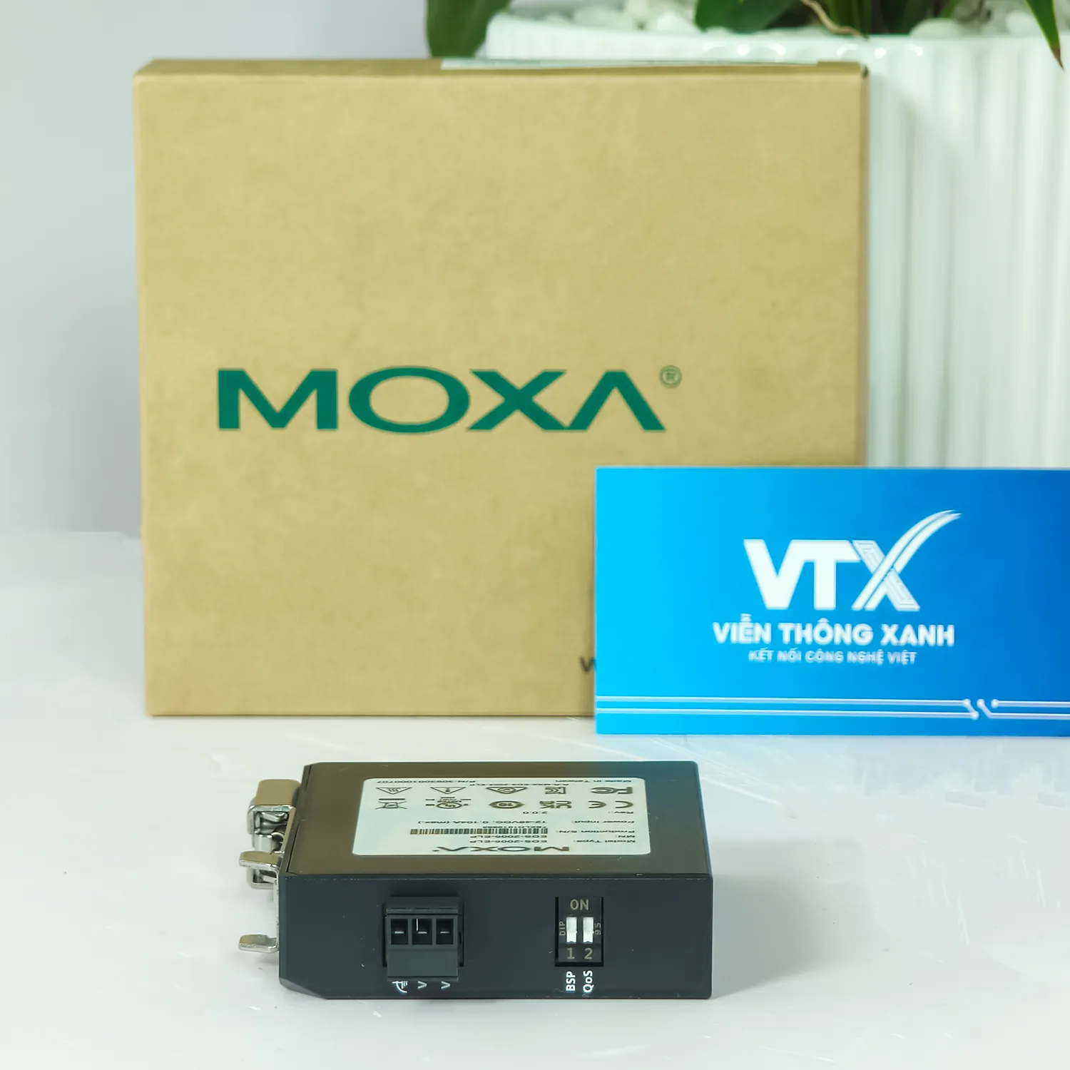 Switch công nghiệp Moxa EDS-2005-ELP 5 cổng Ethernet 100 Mbps (7)