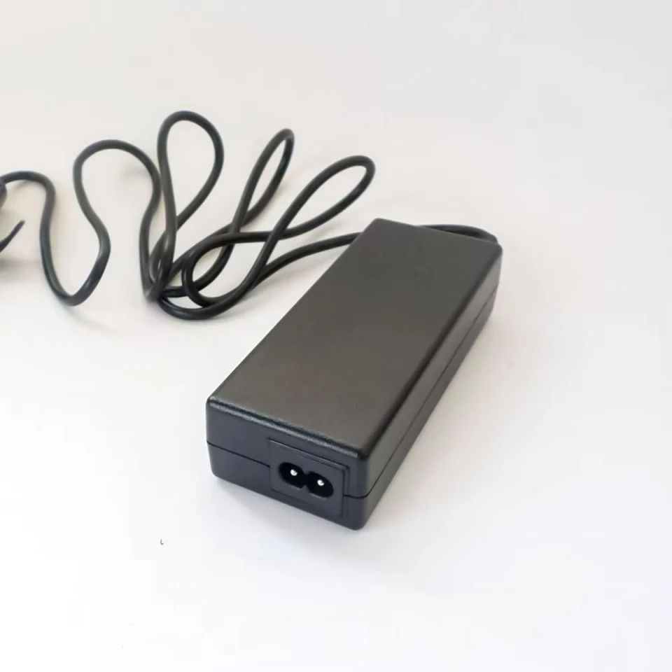 Adaptor 48 - 52V1.5A dùng cho Switch 4 PoE HDtec