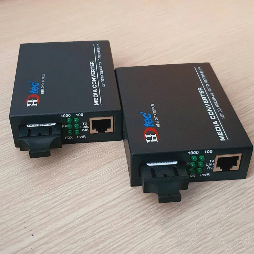 Bộ chuyển đổi Ethernet 2 sợi quang và 1 cổng RJ45 100Mbps1G HDtec (2)
