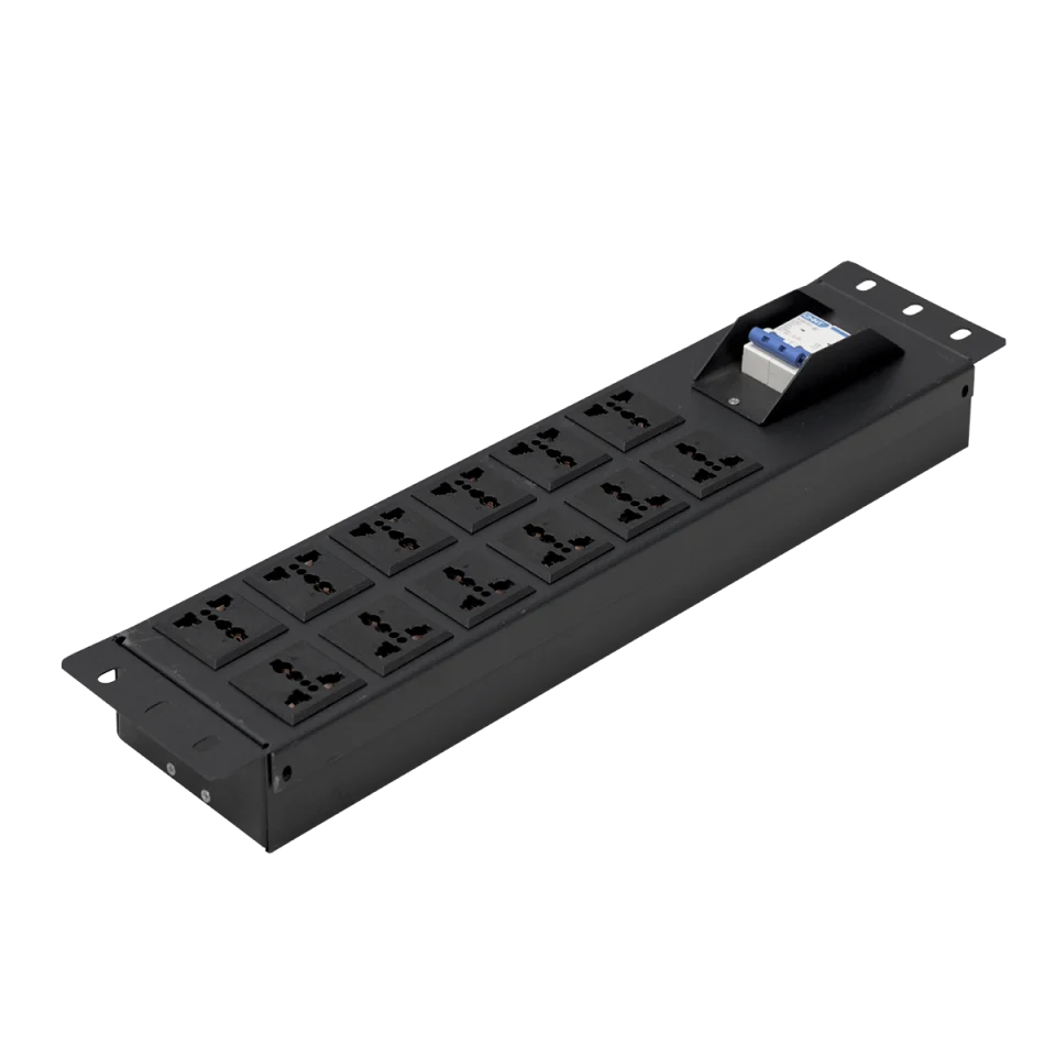 Ảnh chụp thanh nguồn PDU màu đen 12 ổ Maxtel có át