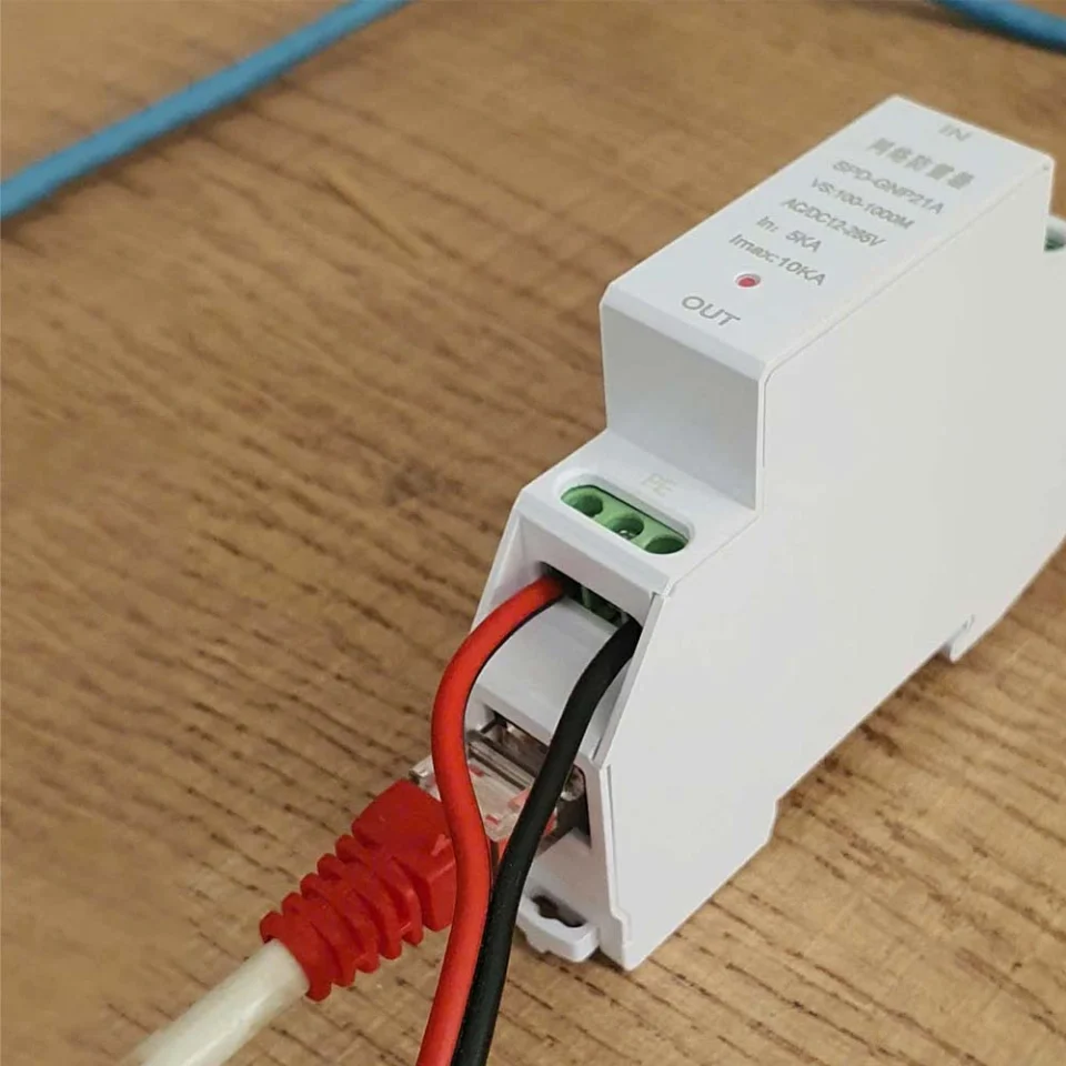 Thiết bị chống sét 3 trong 1 POE 1G (Gắn din rail)