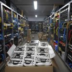 Bộ dụng cụ thi công cáp quang ANCOMTECK ACT- F506 được đặt trong nhà kho