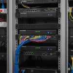 Đầu ghi hình Huviron HU-RN2216M được lắp đặt trong tủ rack