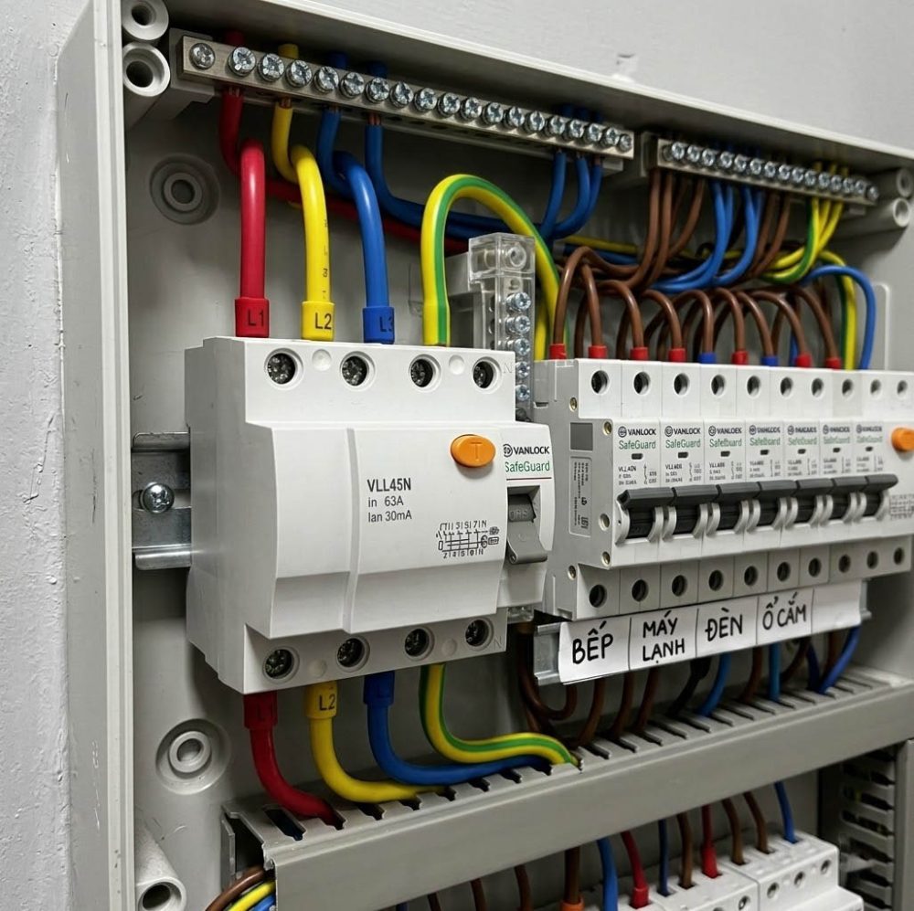 Aptomat Chống Giật 4 Cực VLL45N (16A-63A)